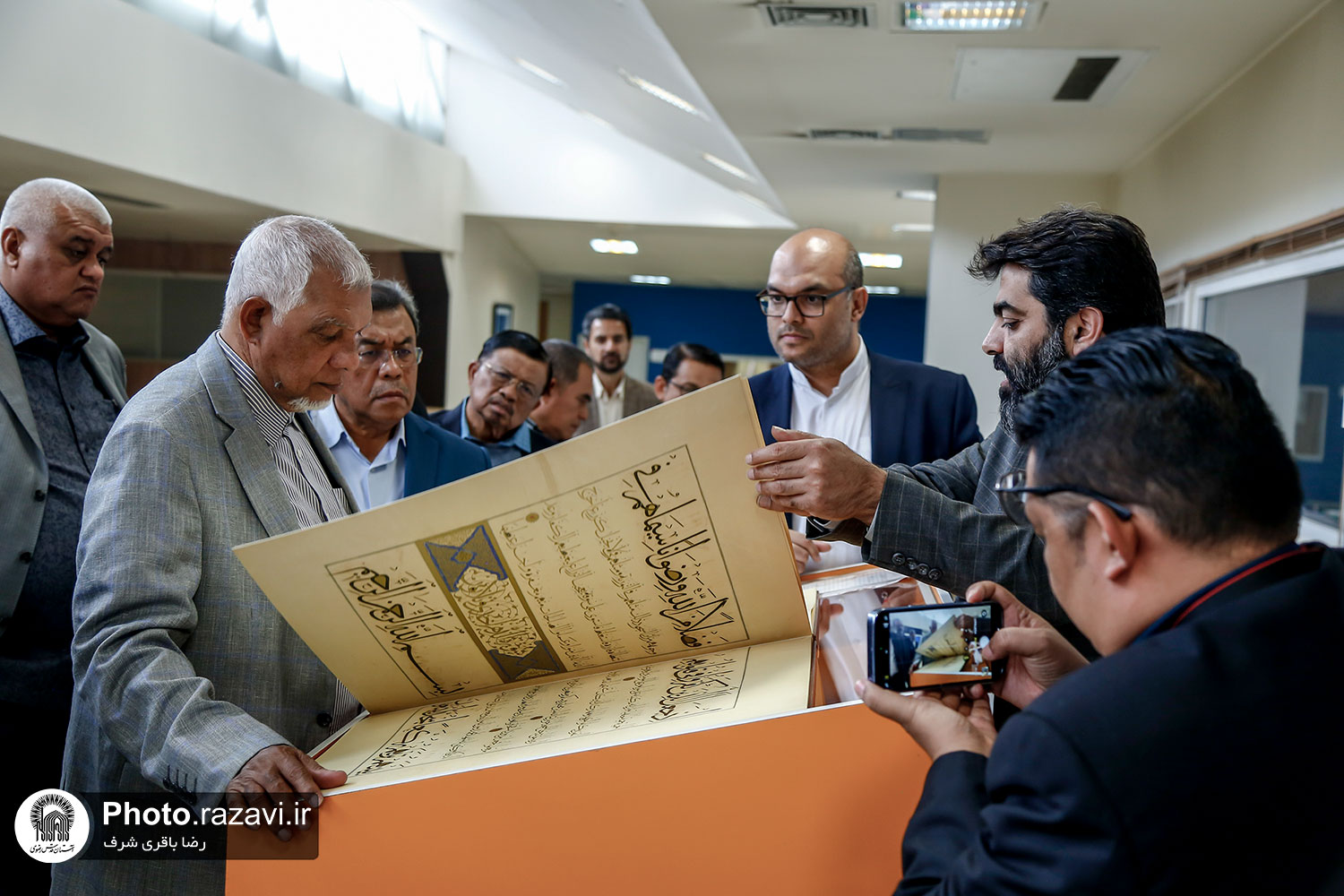 بازدید مدیران بنیاد بین المللی قرآنی رستو مالزی از فعالیت‌های فرهنگی آستان قدس رضوی