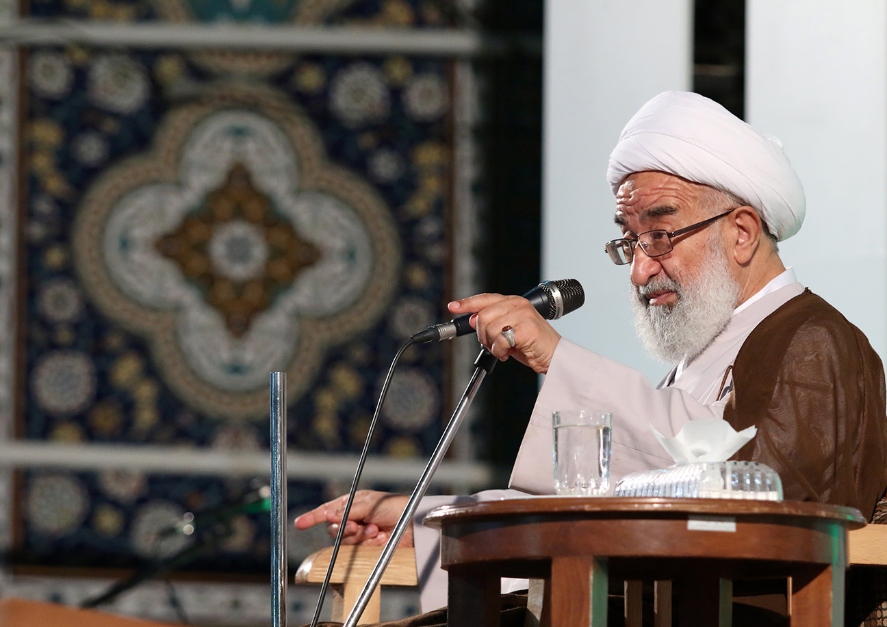 خطیب حرم مطهر رضوی گفت: تنها راه نجات فلسطین و مردم مظلوم غزه، اتحاد دنیای اسلام است.