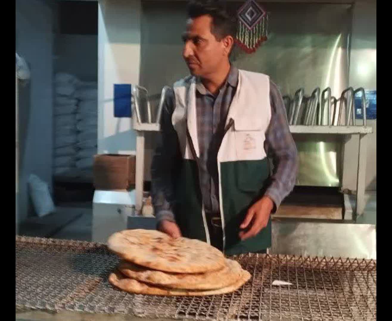 تداوم پویش نذر نان در بم