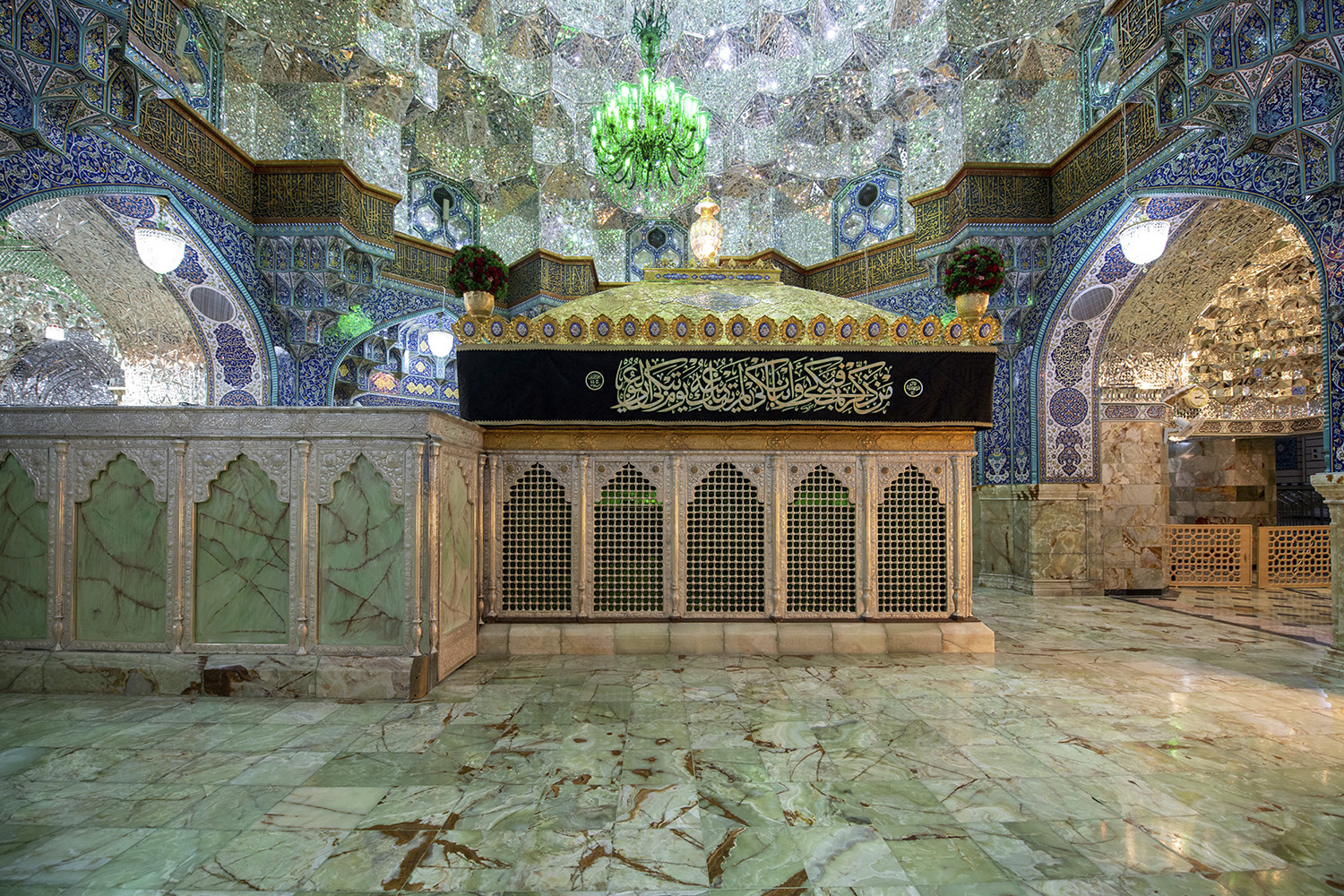 عکس با کیفیت : ضریح حرم حضرت معصومه سلام الله علیها