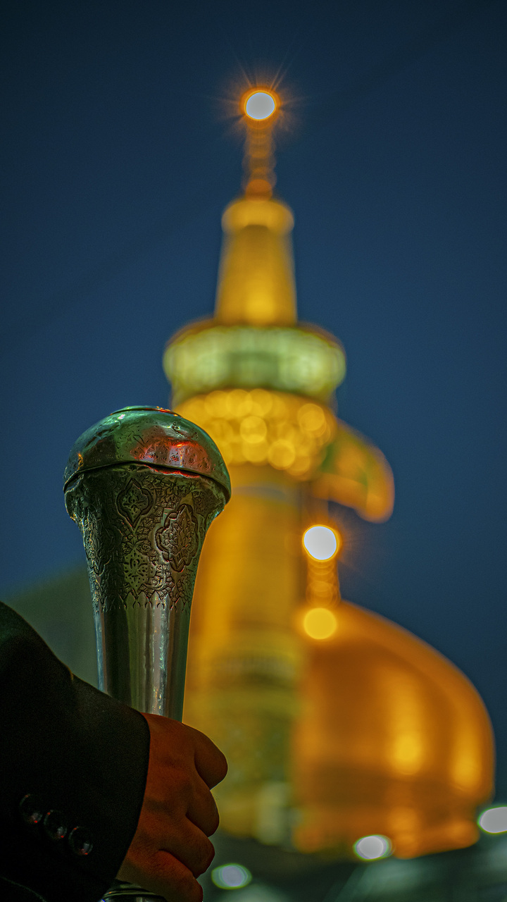 عکس با کیفیت : خدمت در حرم مطهر رضوی