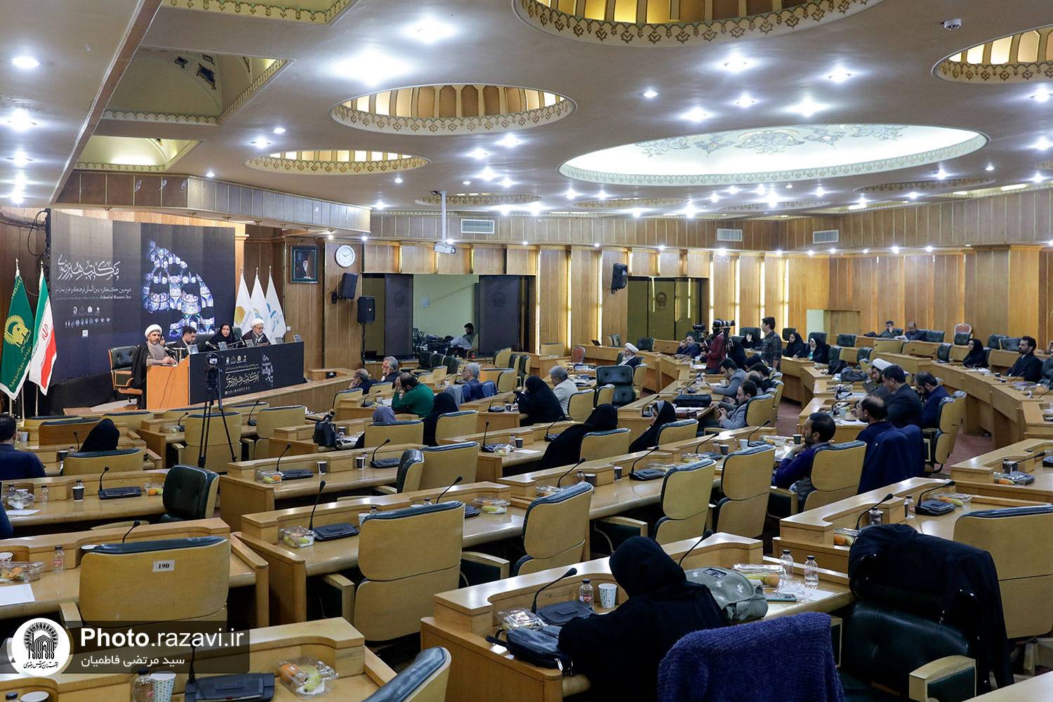 کنگره مکتب هنر رضوی نیازمند دبیرخانه دائمی است