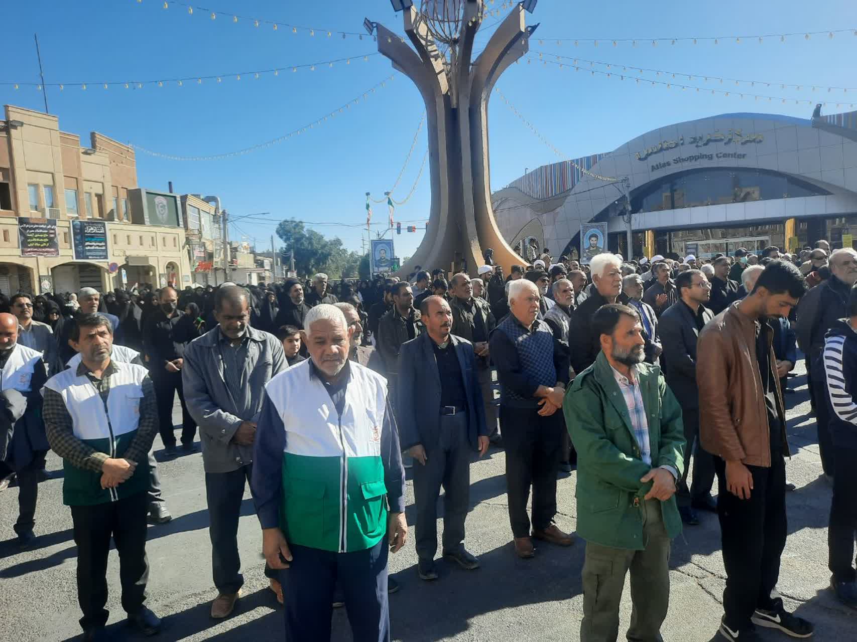 اجتماع عظیم خادمیاران رضوی و عزاداران فاطمی در بم