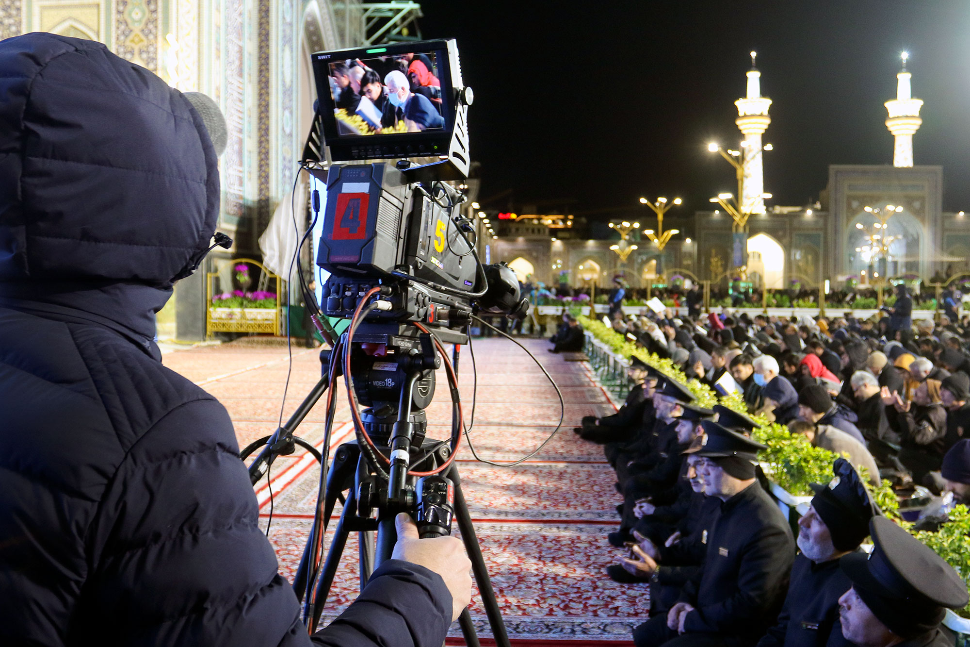 پوشش رسانهای مراسم احیا شب قدر در حرم مطهر رضوی