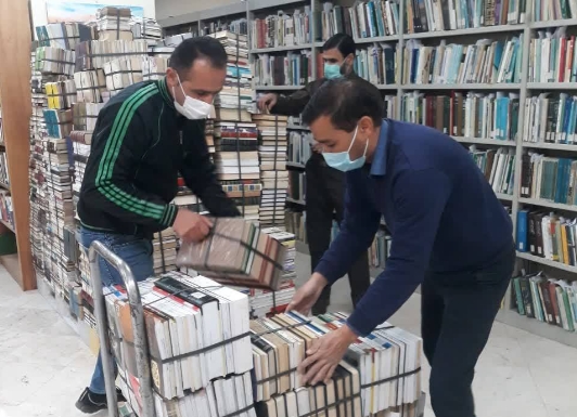 کتابخانه سیار و تلفنی آستان قدس رضوی؛ امیدبخش کتابدوستان کشور