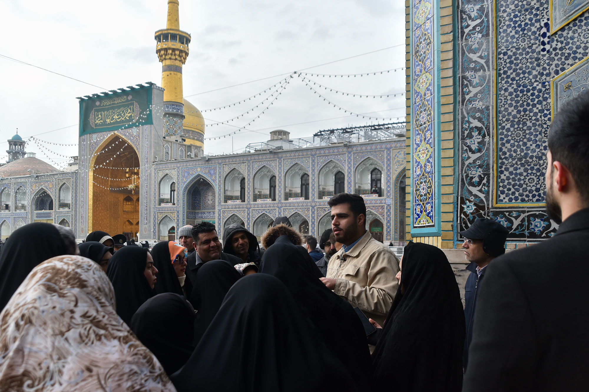 تور بازدیدی دانشجویی از اماکن متبرکه رضوی