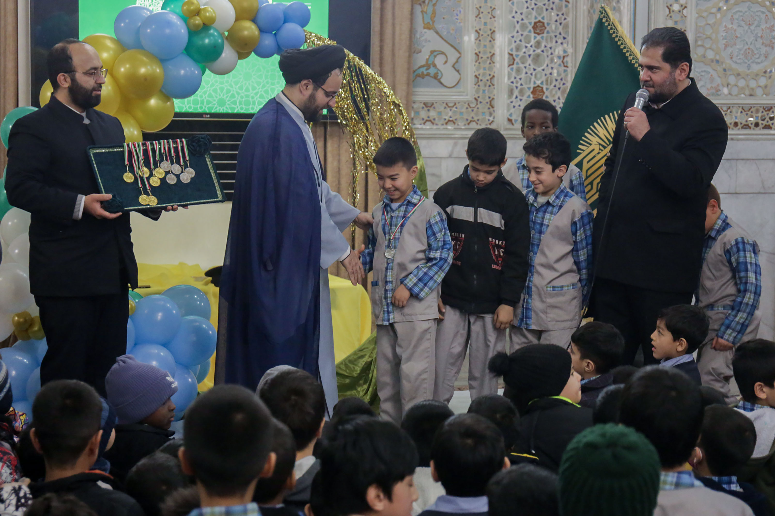 همایش «نوجوانان و پدران بین‌الملل»