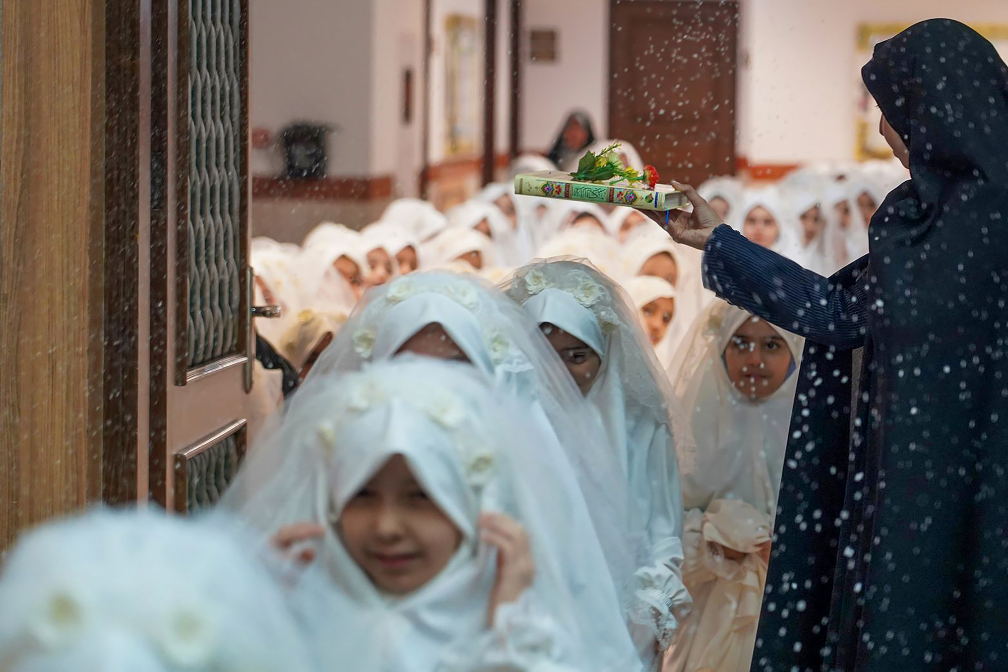 جشن عبادت دخترانه دبستان امام رضا علیه‌السلام