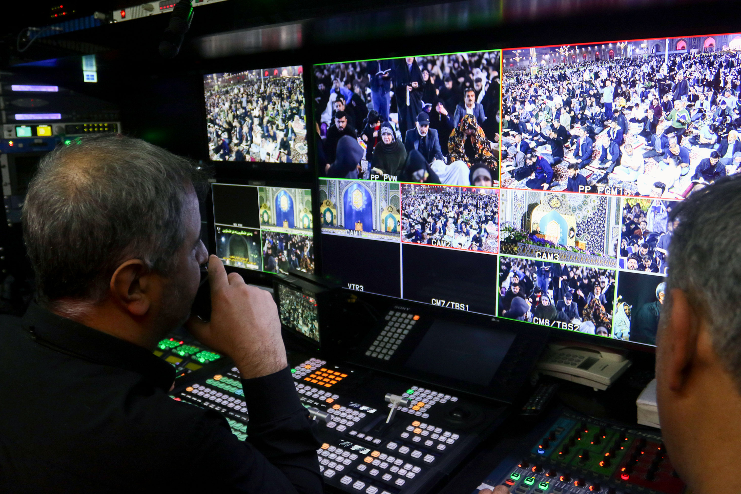 پوشش رسانهای مراسم احیا شب قدر در حرم مطهر رضوی