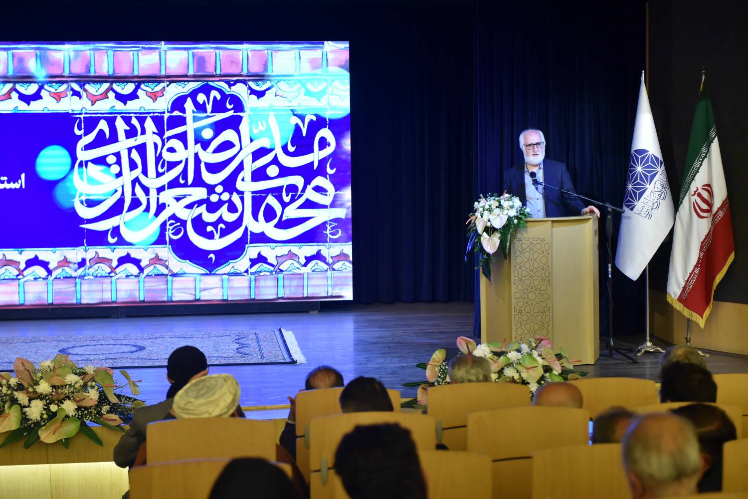 عرض ارادت شاعرانه به امام رئوف(ع) در مشهدمقدس / ما زائر این ضریح و گنبد ماندیم