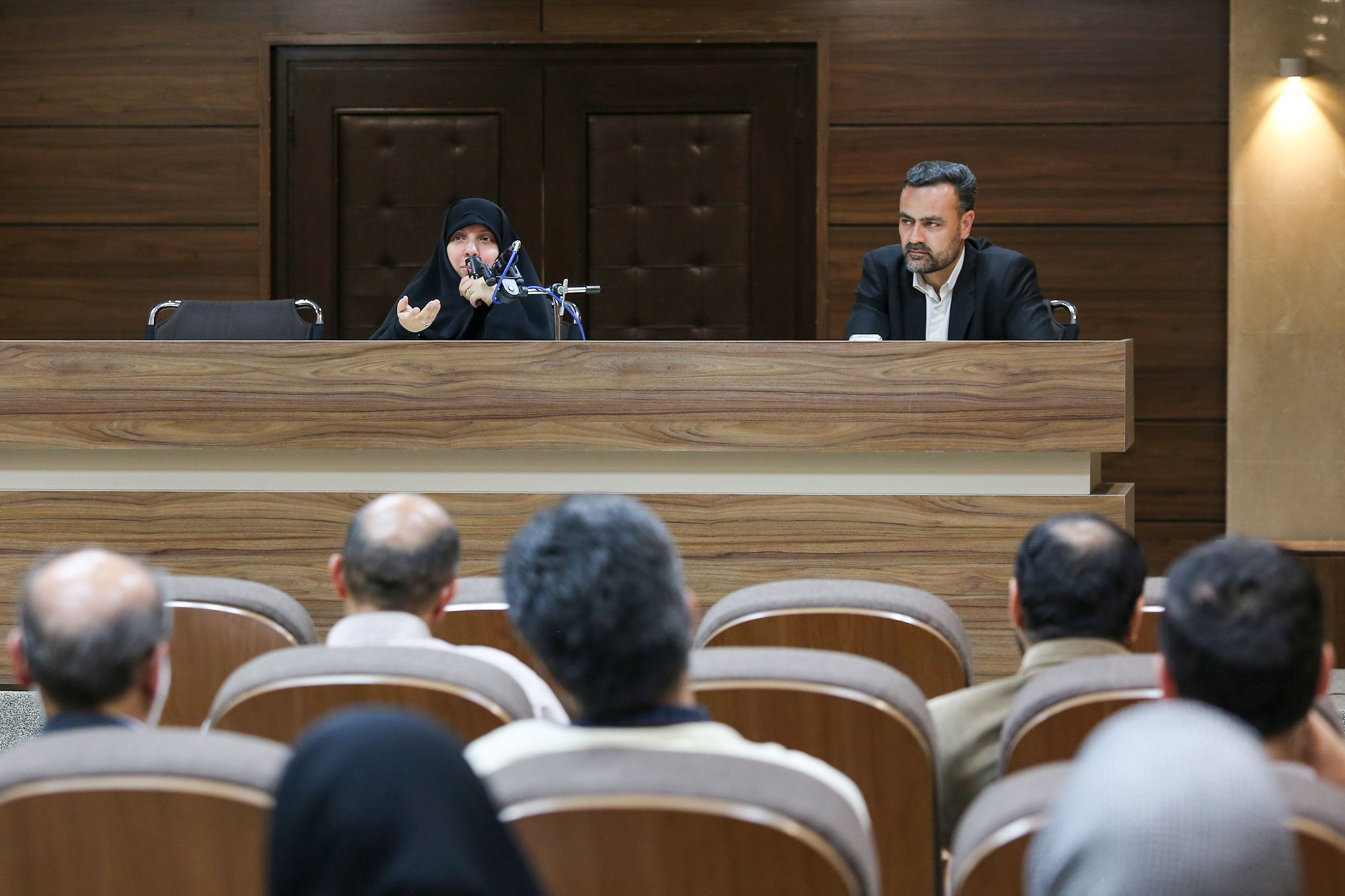 نشست هم‌اندیشی تربیت تسهیل‌گر جوانی جمعیت