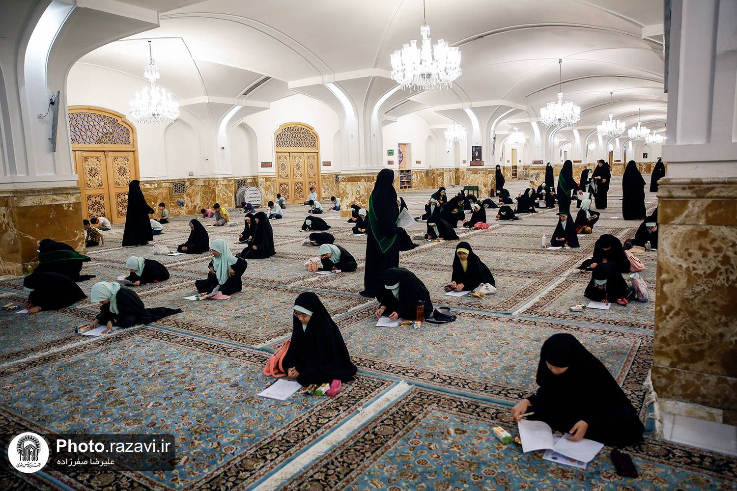 پایان رقابت 150 حافظ  کودک مشهدی در بارگاه رضوی