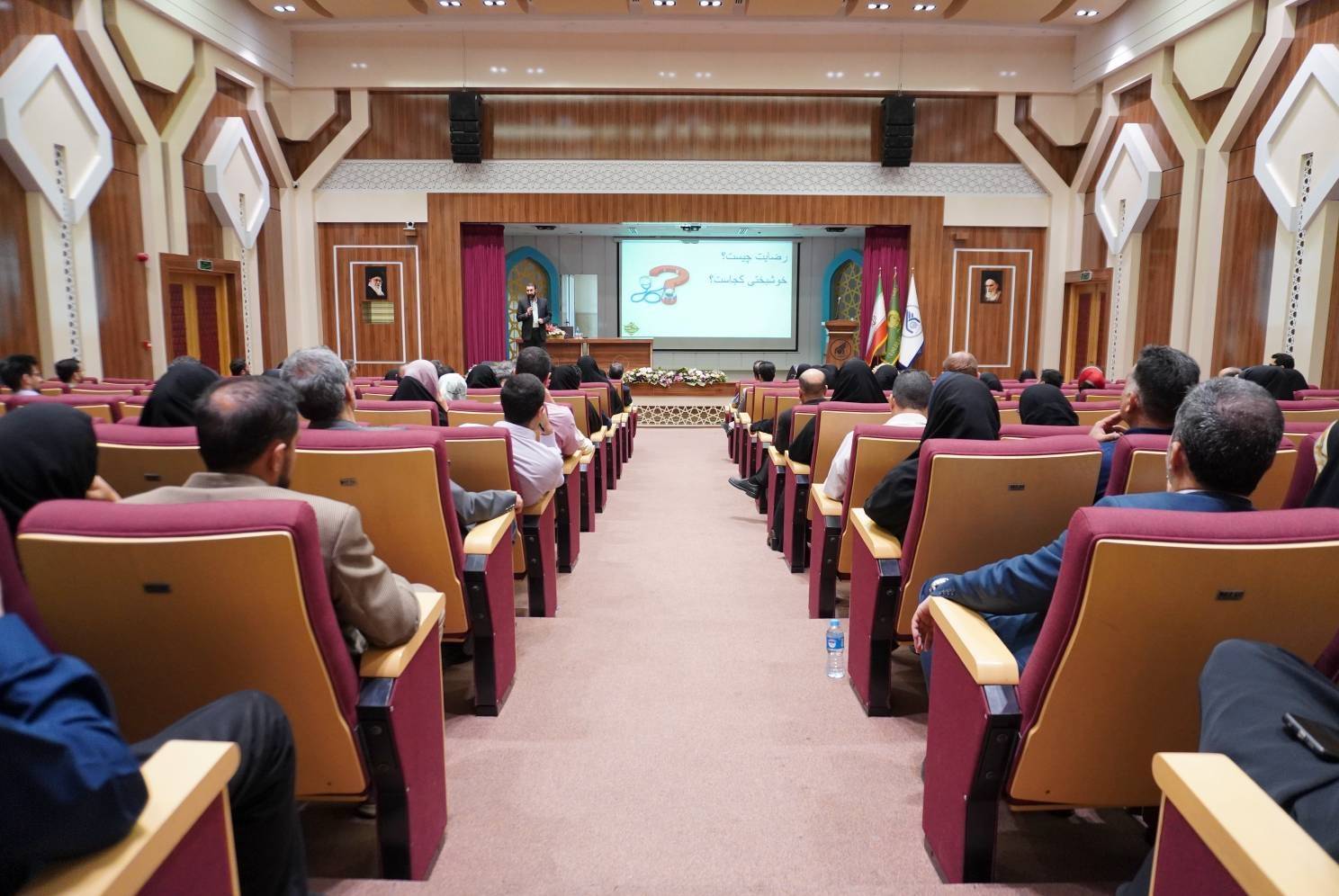  برگزاری همایش «خانواده بیست» در پردیس خواهران دانشگاه امام رضا (ع)