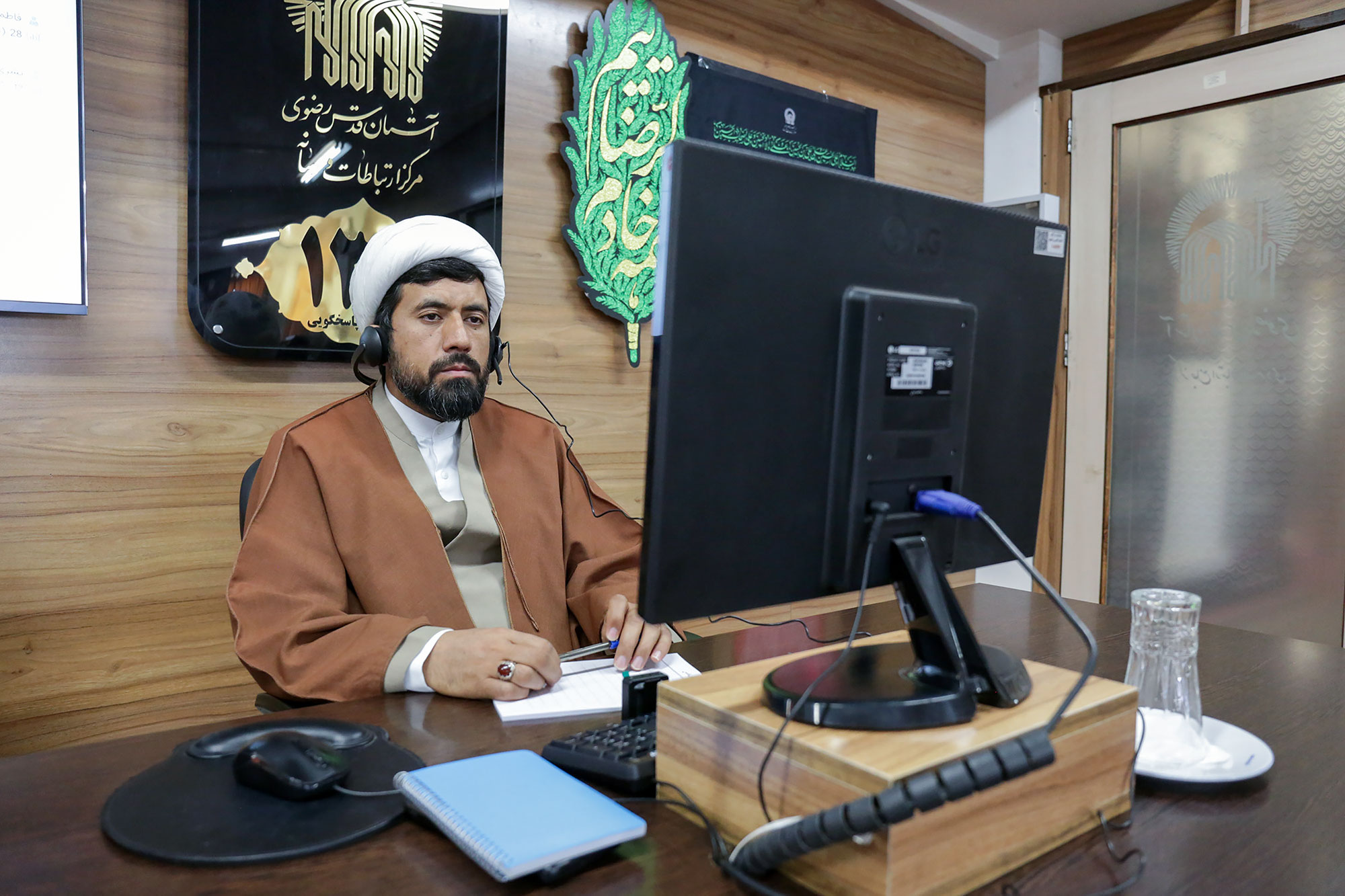 حضور معاون تبلیغات اسلامی حرم مطهر رضوی در سامانه 138