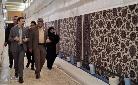 شرکت فرش آستان قدس نمونه‌ای موفق در اشتغالزائی است