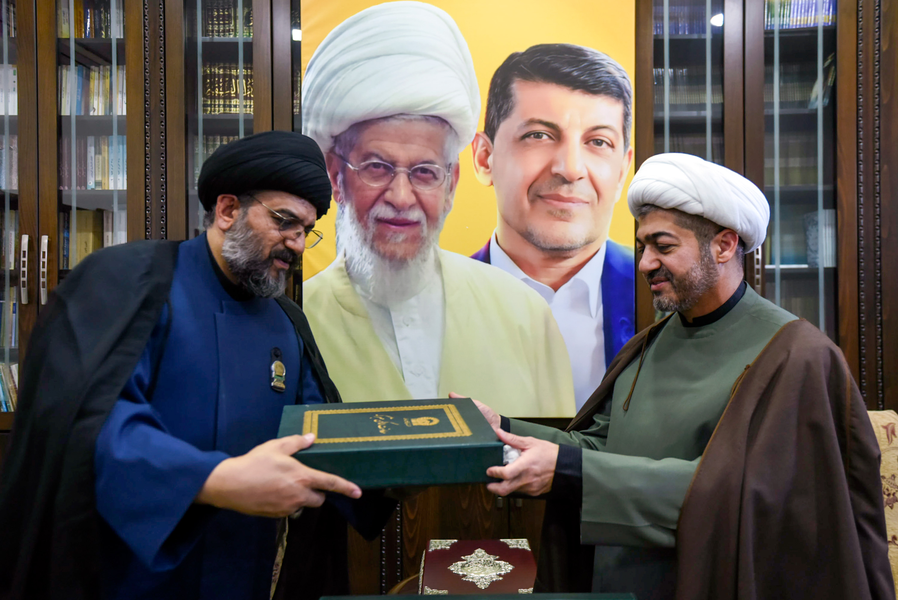 حضور خدام حرم مطهر رضوی در مجتمع حضرت فاطمه زهرا (س) لبنان