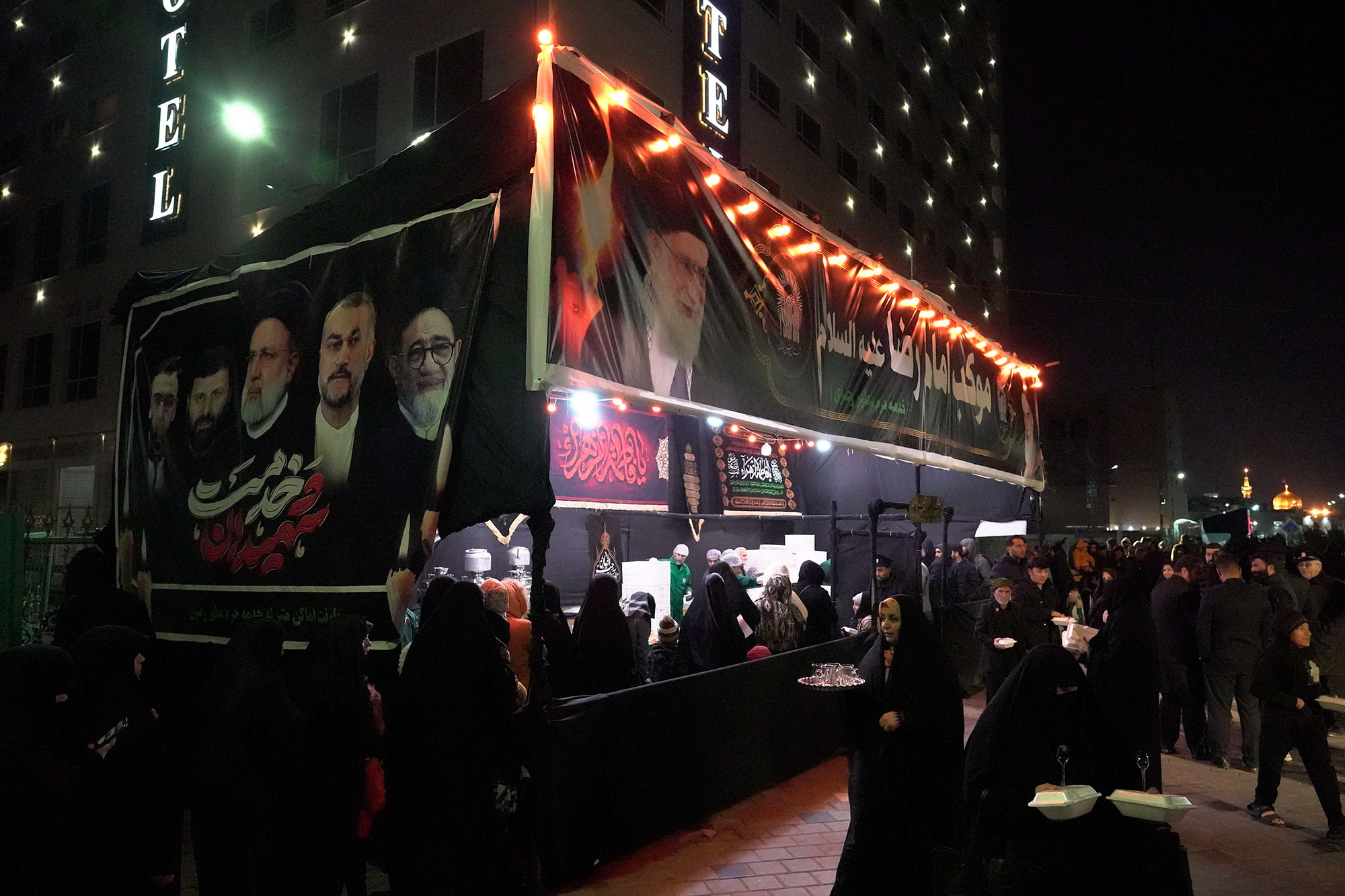 پذیرایی از زائران بارگاه منور رضوی در مواکب حرم مطهر