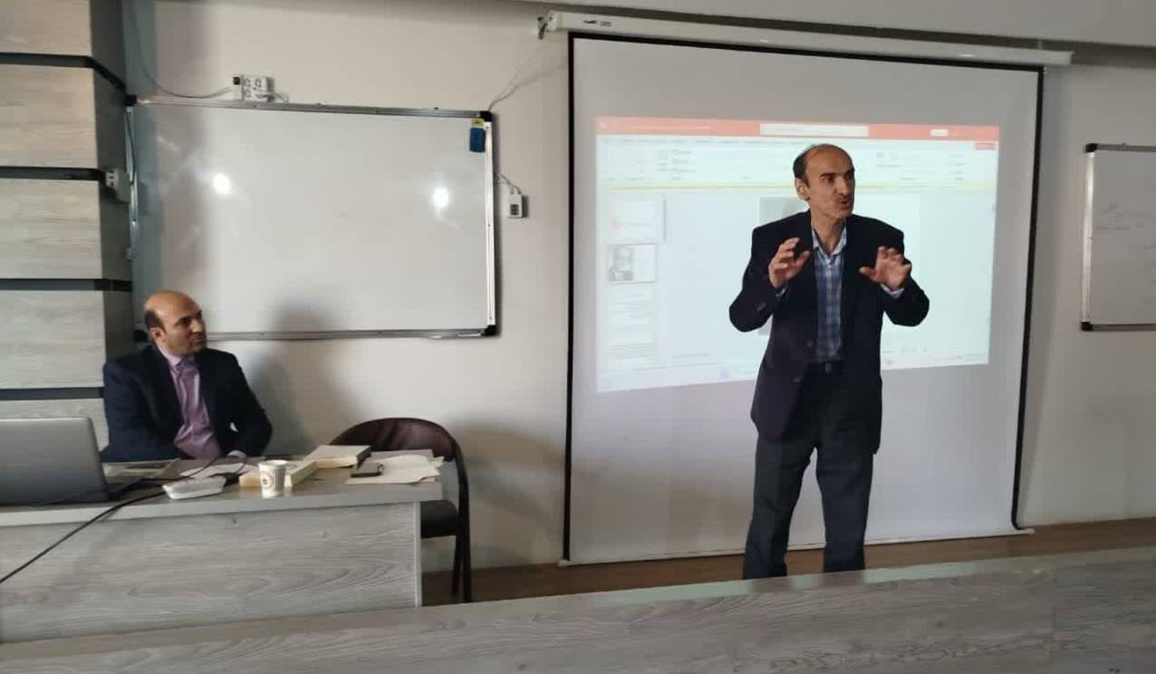 برگزاری کارگاه «زندگی‌نامه‌نویسی باتکیه‌بر تاریخ شفاهی» در سبزوار