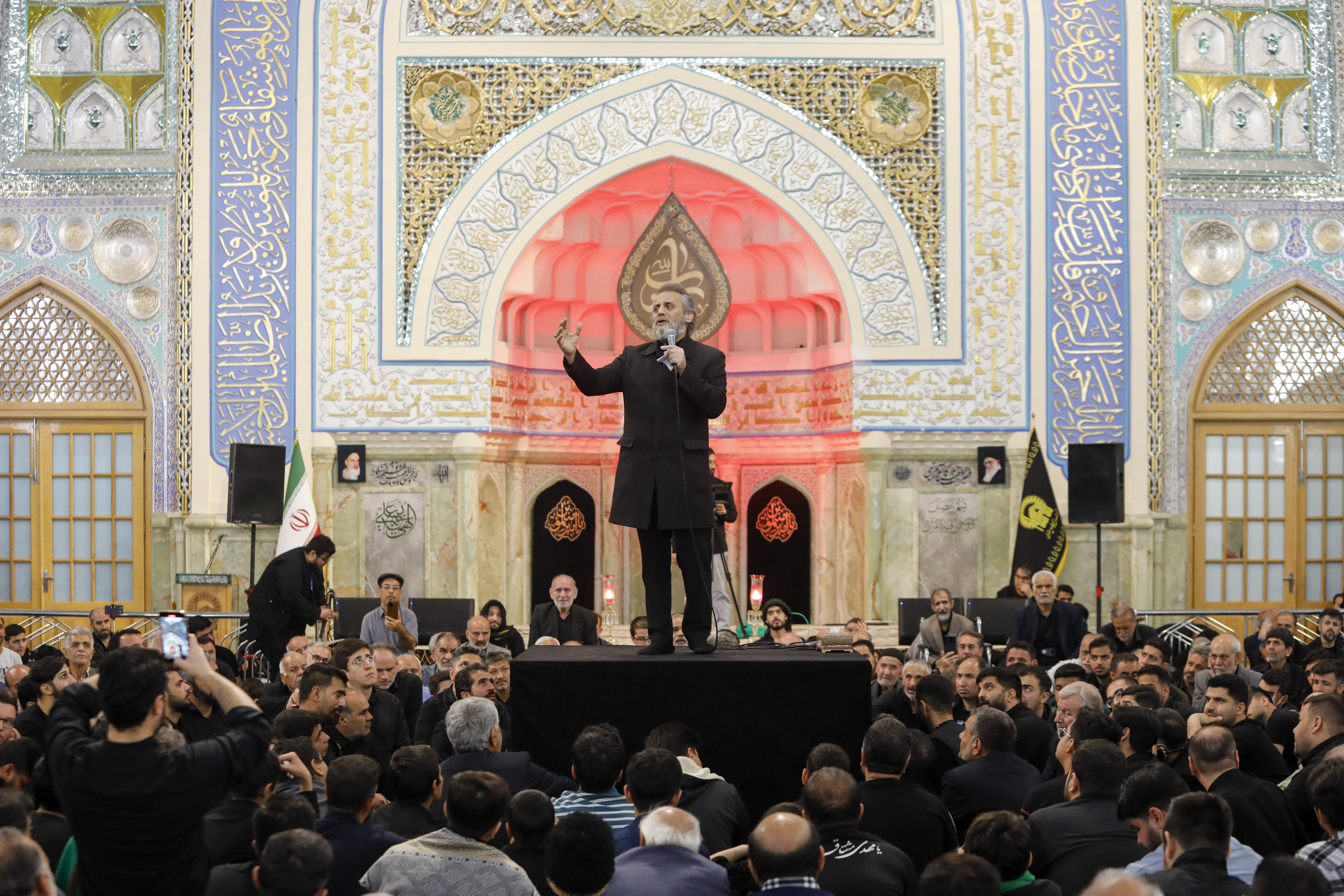چهارپایه خوانی سالروز شهادت امیرالمؤمنین در حرم مطهر رضوی