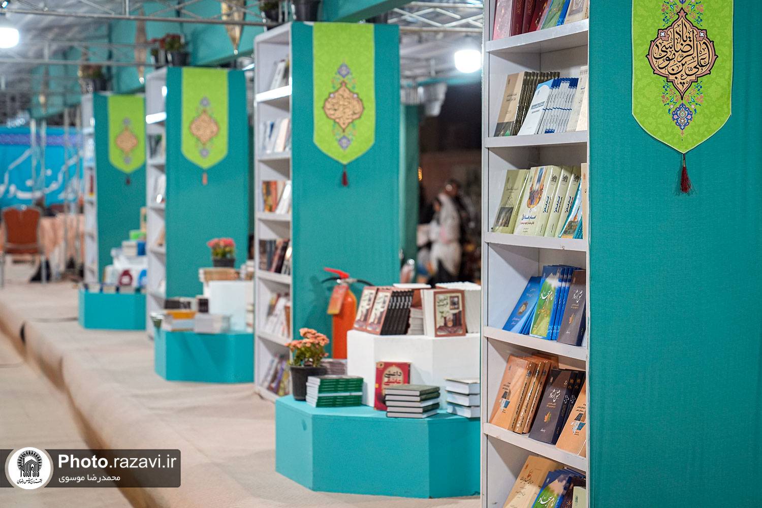 حضور انتشارات به‌نشر با 1100 عنوان کتاب و محصول فرهنگی در نمایشگاه «گذر علم و معرفت»