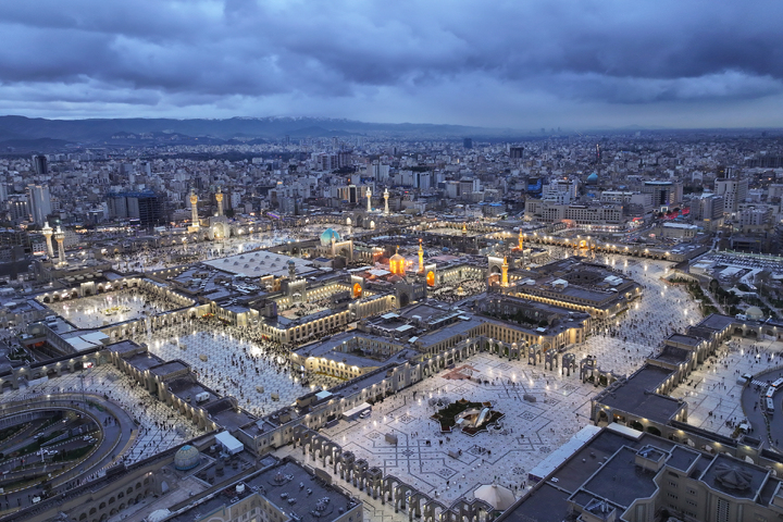 عکس با کیفیت : نمای هوایی از حرم امام رضا علیه السلام