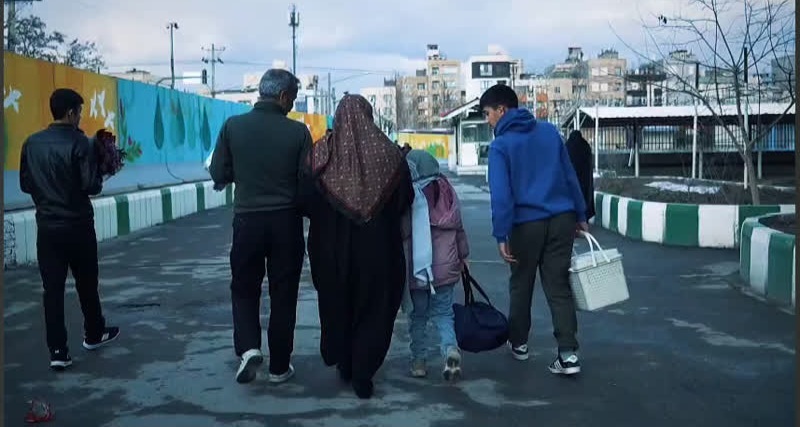 بازگشت پدر زندانی به آغوش خانواده با همت گوهربانوان نیکوکار گوهرشاد بازگشت پدر زندانی به آغوش خانواده با همت گوهربانوان نیکوکار گوهرشاد