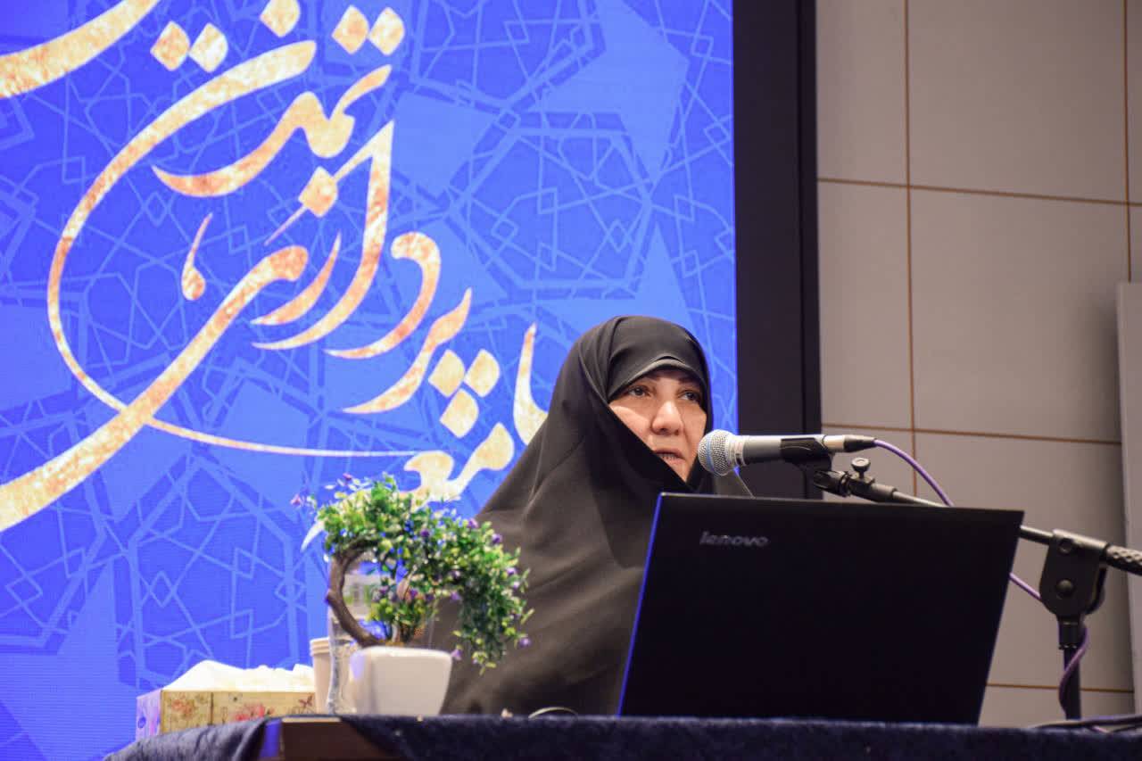 عفاف و پاکدامنی عنصری تمدن‌ساز در برابر بی‌بندوباری غربی است