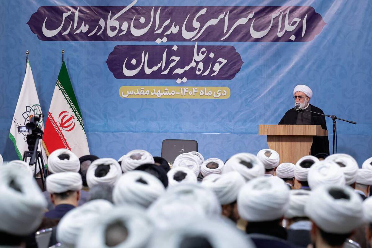 روحانیت باید مرزبان هوشیار جبهه فکری و فرهنگی جامعه باشد