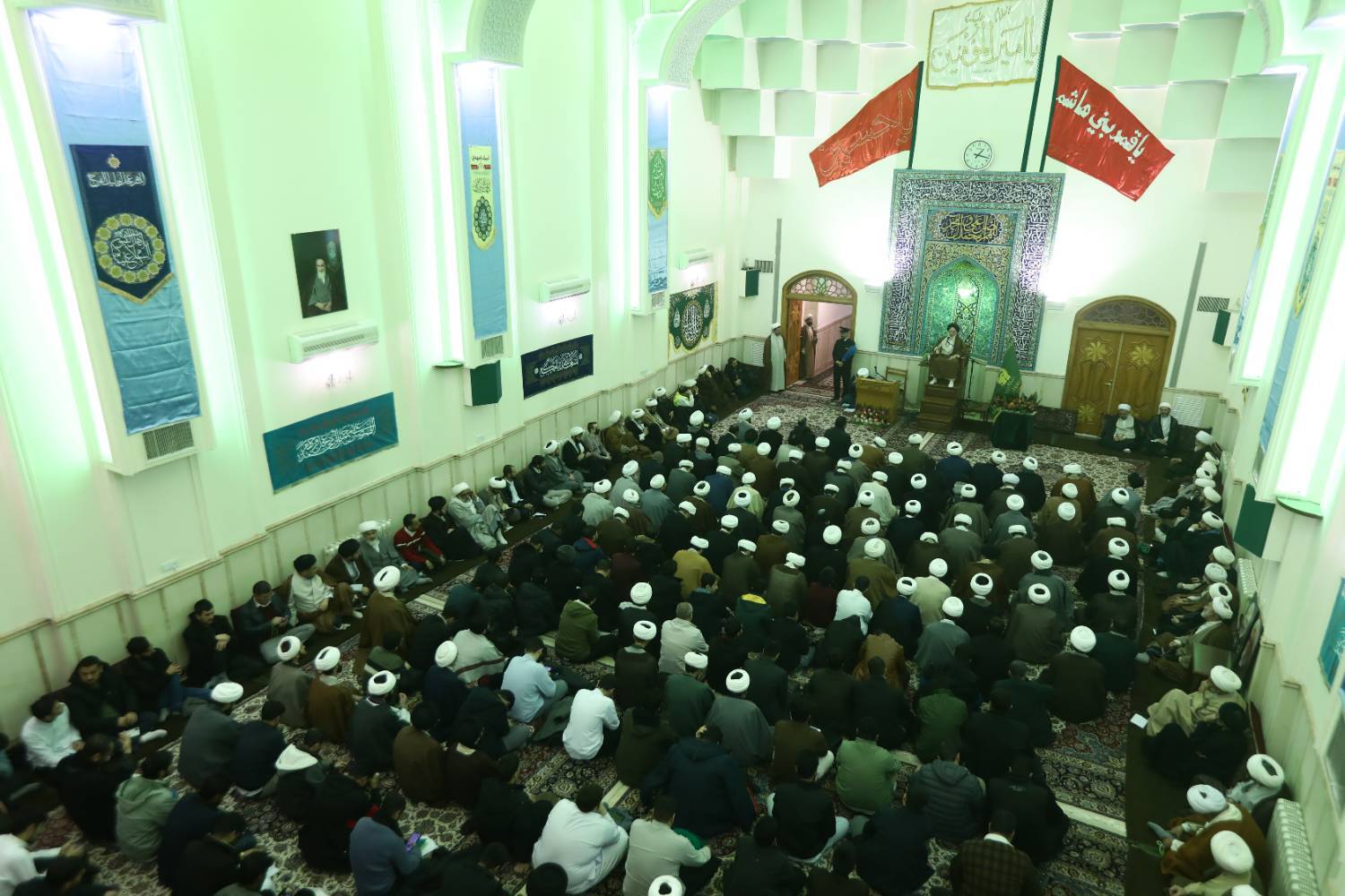 مراسم موقوفه اطعام طلاب به مناسبت میلاد امیرالمؤمنین (ع) برگزار شد مراسم موقوفه اطعام طلاب به مناسبت میلاد امیرالمؤمنین (ع) برگزار شد