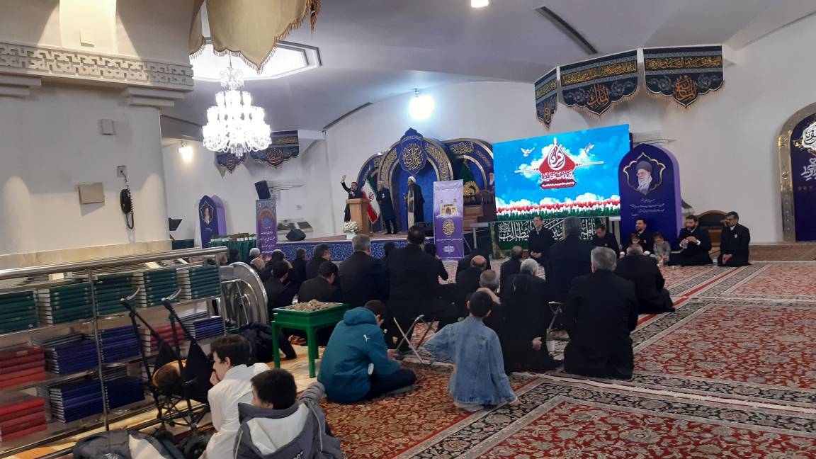 برگزاری جشن خادمیاران «زلال رضوان» به شکرانه میلاد امیرالمؤمنین (ع) در حرم مطهر رضوی