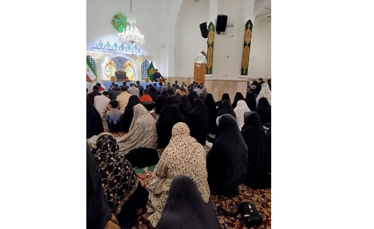 شادمانی زائران اردو زبان حرم رضوی در شام میلاد امام محمد باقر (ع)