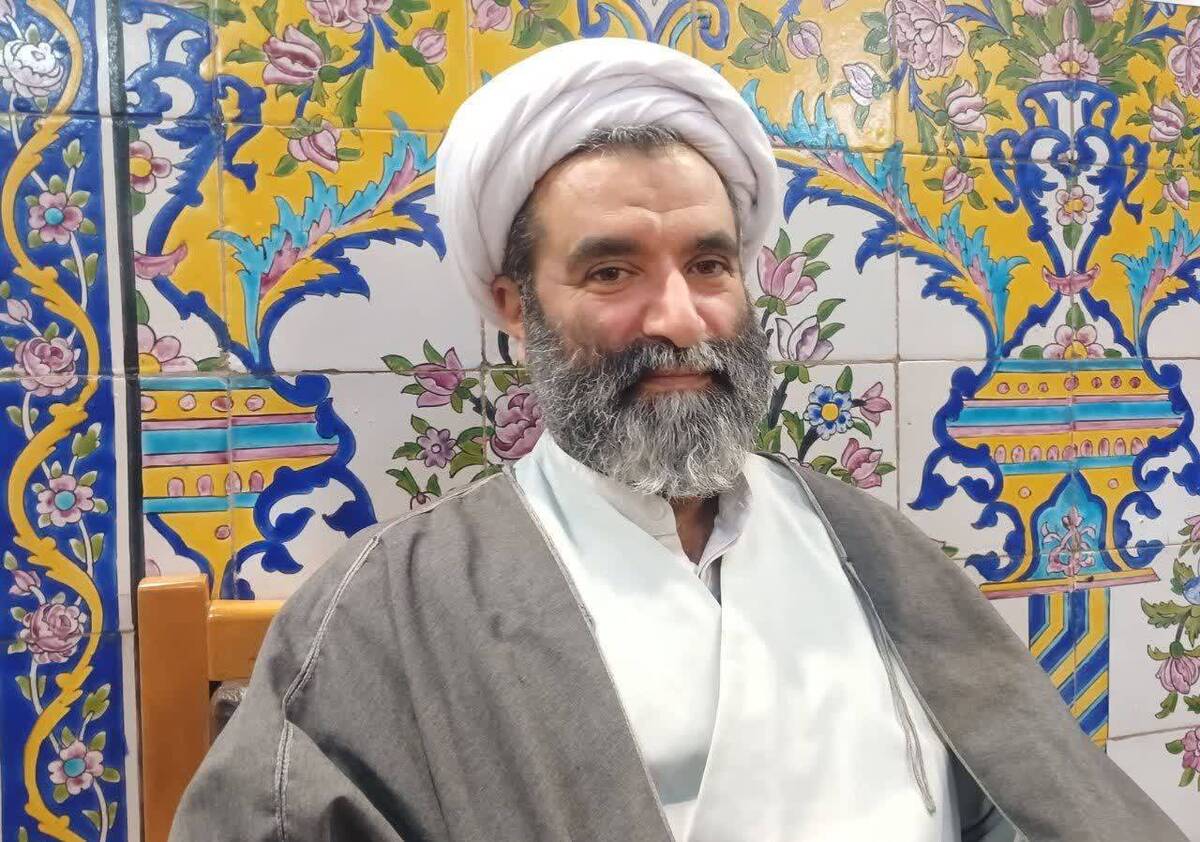 استاد ارزیاب حوزه علیمه خراسان، گفت: موفقیت طلاب میرزاجعفر در امتحانات کتبی و جایگزینی مقاله علمی به جای تقریر، گامی مؤثر در تثبیت درس و افزایش کیفیت یادگیری است.