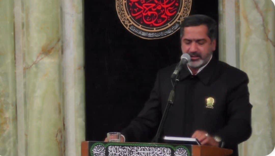 حرم مطهر رضوی در شب لیله الرغائب غرق در زمزمه دعا و مناجات بود