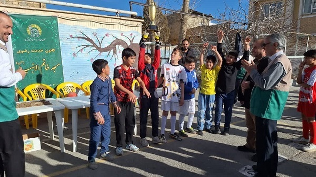 همبستگی در ورزش؛ پاسخ دانش‌آموزان اراکی به هتک حرمت مساجد