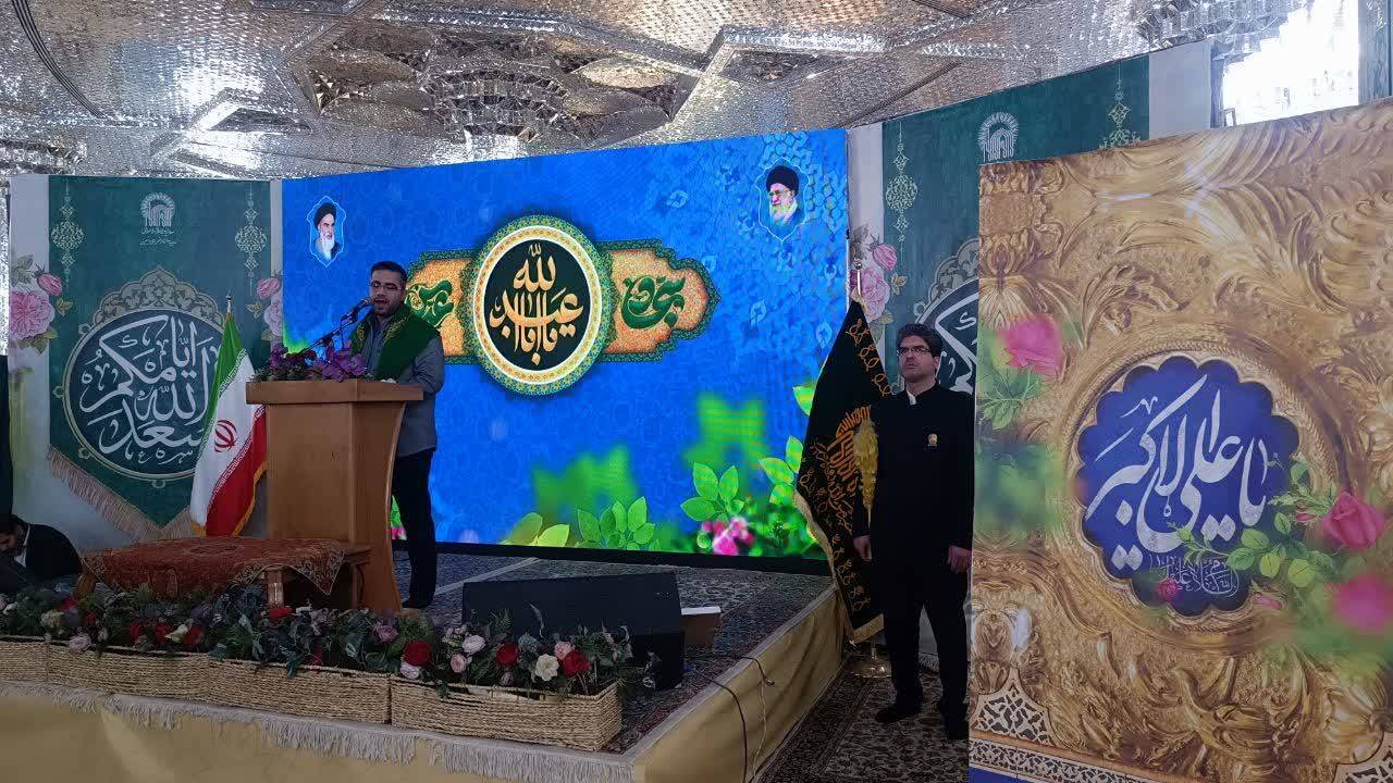 شادمانی زائران غیر ایرانی همزمان با اعیاد شعبانیه و میلاد حضرت علی اکبر (ع)