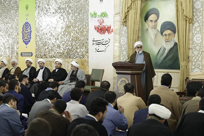 مرزبانی اعتقادی جامعه، مأموریت تمدنی روحانیت در عصر غیبت است