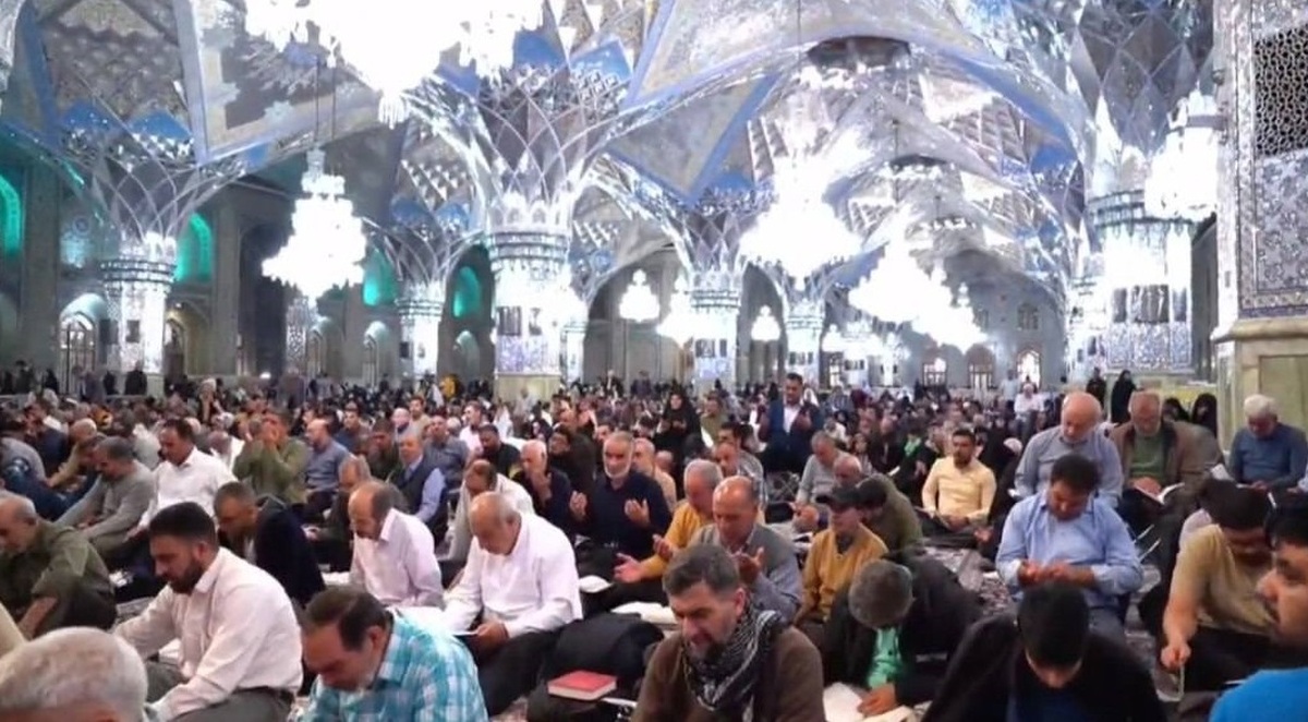 مراسم احیای شب نیمه شعبان در حرم مطهر رضوی برگزار شد