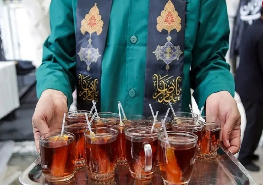 ارائه ۷۰ میلیون نوبت نفر خدمت در چایخانه‌های حرم مطهر رضوی