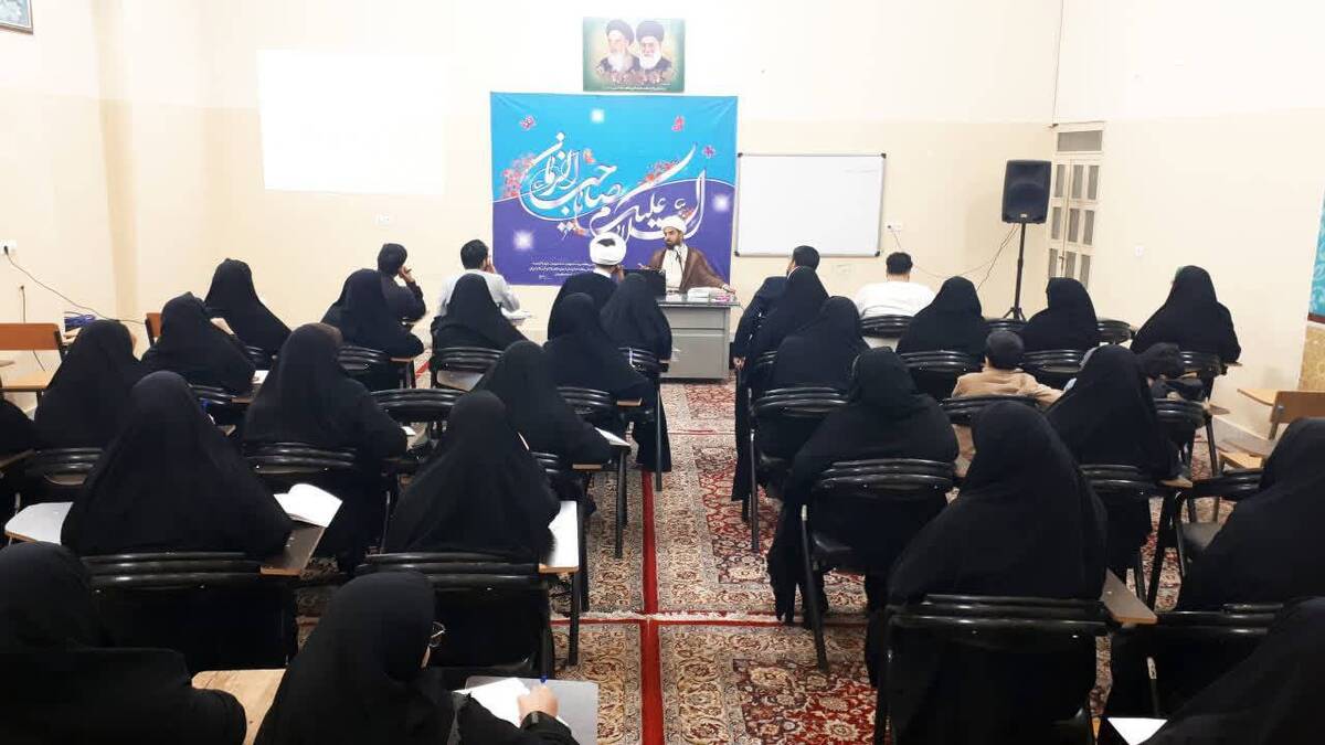 دوره آموزشی «انتظار پویا» در زیارتگاه شهید مدرس برگزار شد