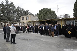 بازدید کارکنان آستان قدس رضوی از کارخانه هبلکس رضوی