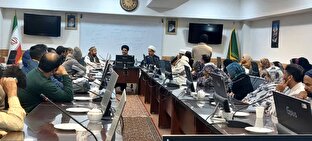 نشست تخصصی انقلاب ایران پرتویی از انقلاب مهدی (عج) " در حرم مطهر رضوی برگزار شد