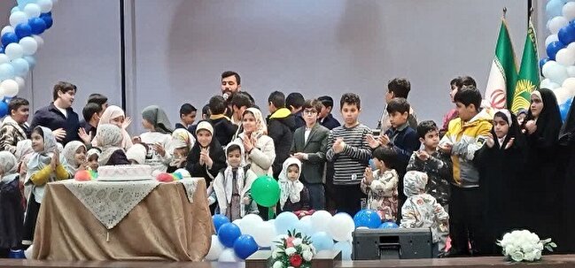 تجلیل از ۳۶ مادر برگزیده مازندران در ششمین رویداد ملی «شکوه مادری»