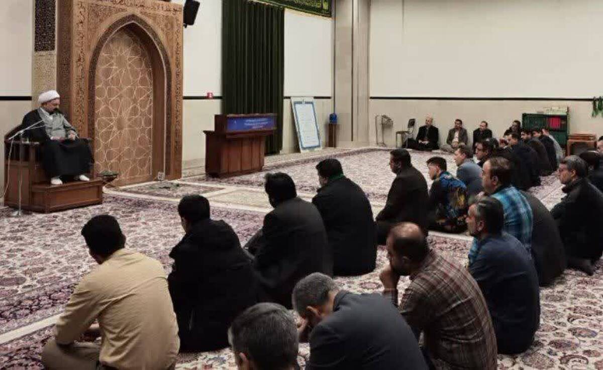 سپاه و بسیج همواره در خط مقدم دفاع از انقلاب و دستاوردهای آن بوده‌اند