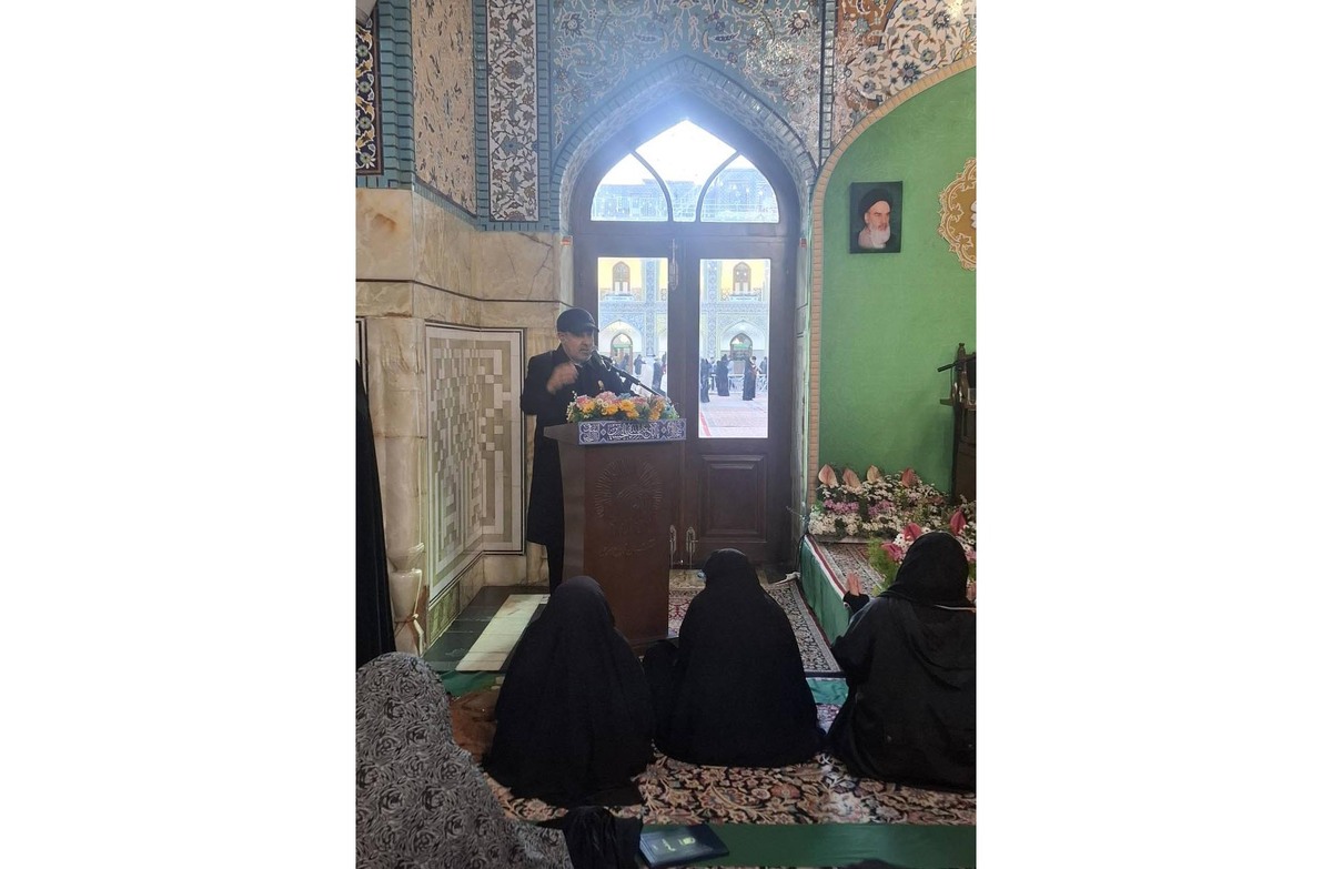 هم زمان با سال روز میلاد با سر سعادت و فرخنده حضرت اباعبدالله الحسین(ع)، ویژه برنامه «سفینه النجاه»، در حرم مطهر رضوی، برگزار شد.