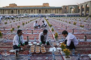 آمادگی مهمانسرای حضرت رضا(ع) برای ضیافت افطار در صحن‌های حرم مطهر