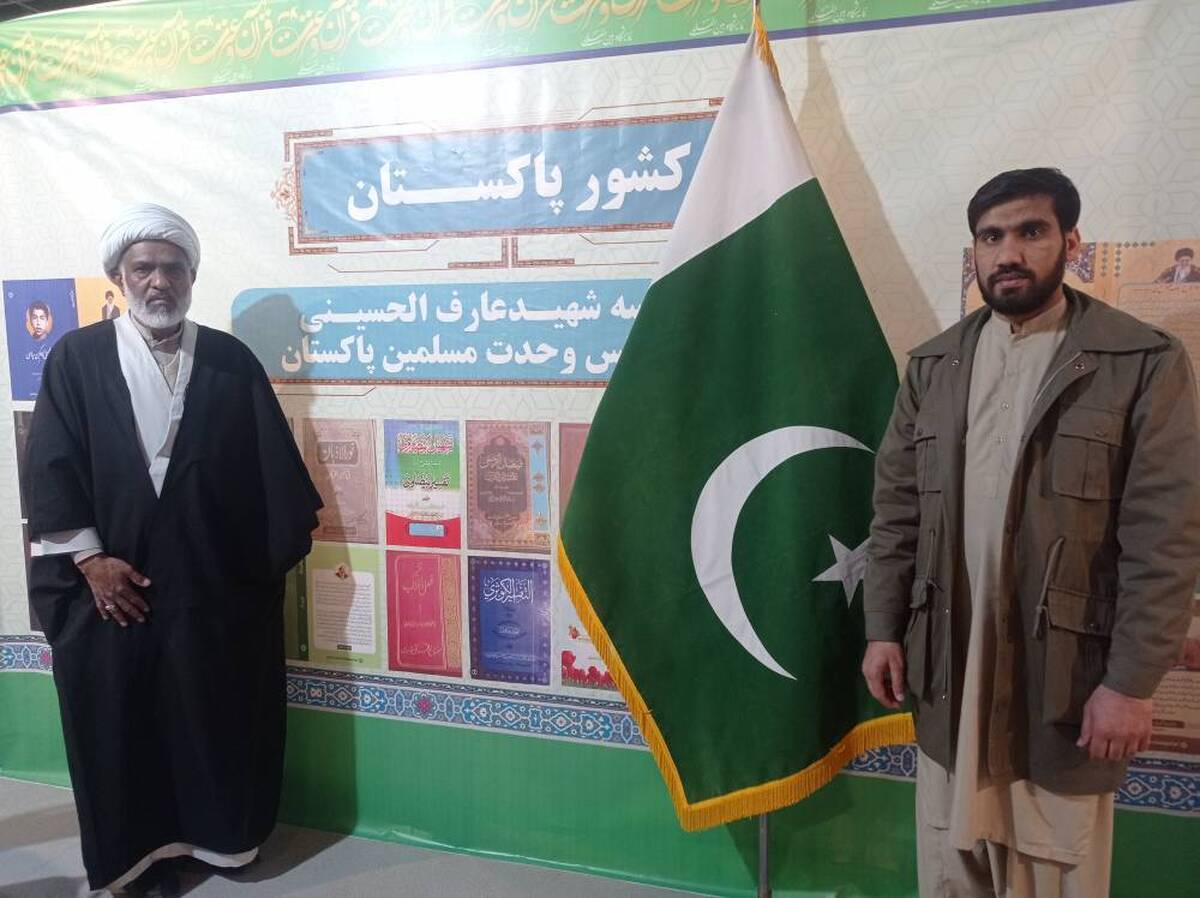 نمایشگاه قرآن حرم مطهر فرصتی برای آشنایی با علاقه‌مندان قرآن از سراسر جهان است