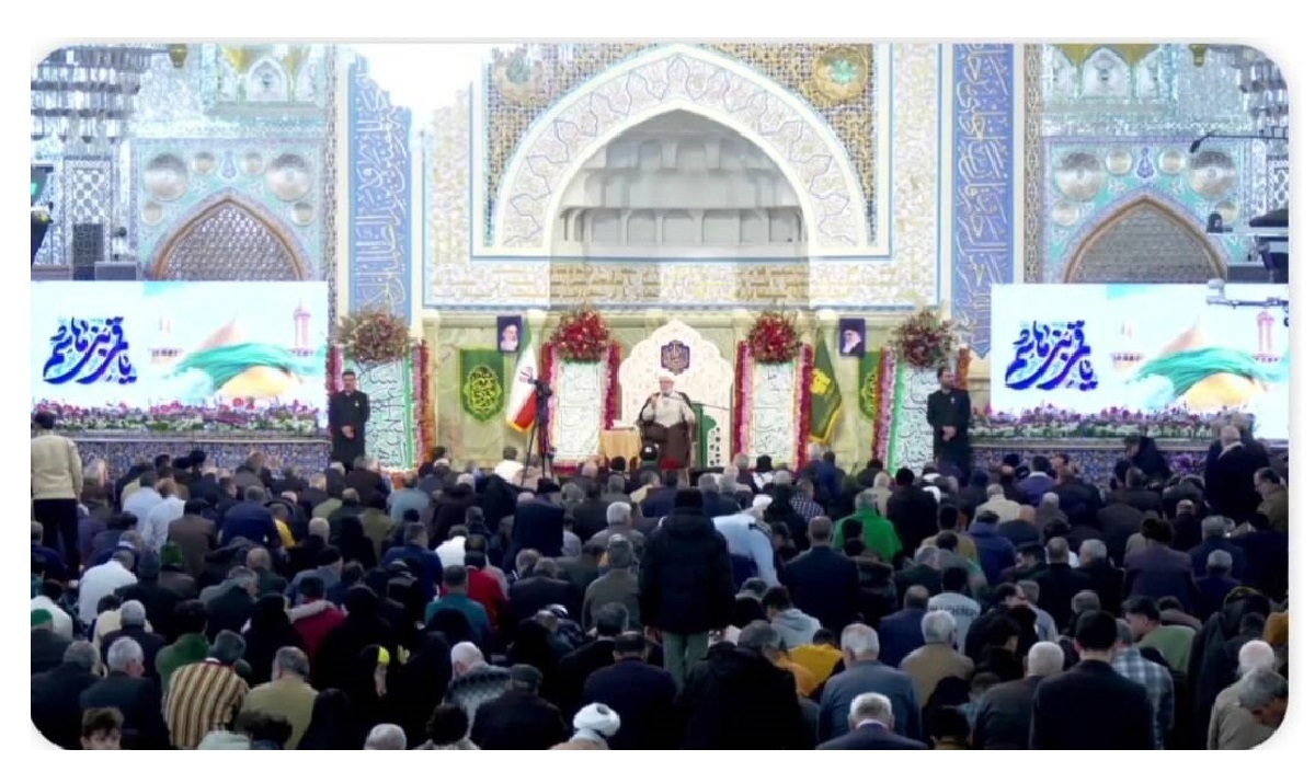 حرم رضوی در شب میلاد ماه منیر بنی‌هاشم غرق در سرور و شادمانی شد