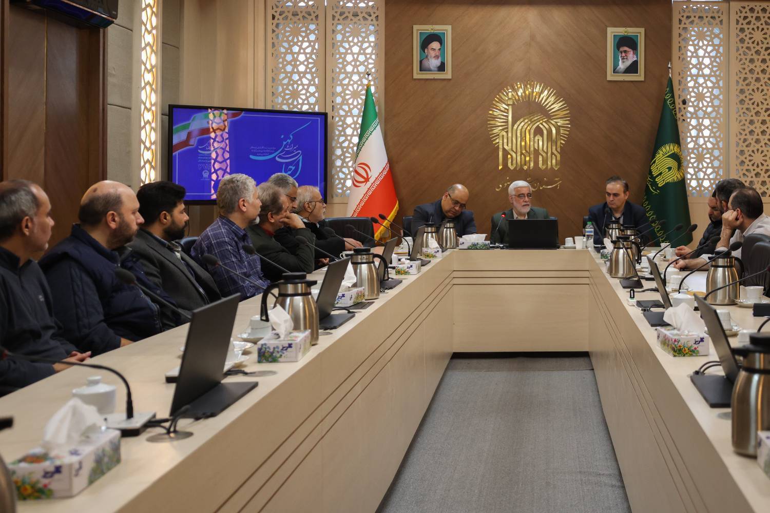 هنر‌های صحافی سنتی و جلدسازی در کتابخانه حرم رضوی معرفی شد