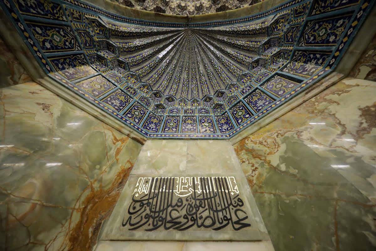 پایان عملیات مرمت و استحکام‌بخشی تزیینات محراب ایوان مقصوره مسجد گوهرشاد