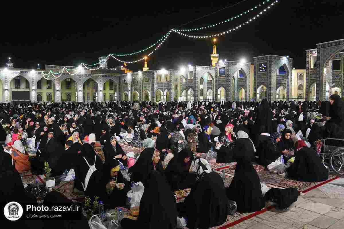 نخستین افطار در حریم بهشت؛ وقتی «ربّنا» با عطر حرم در هم می‌آمیزد